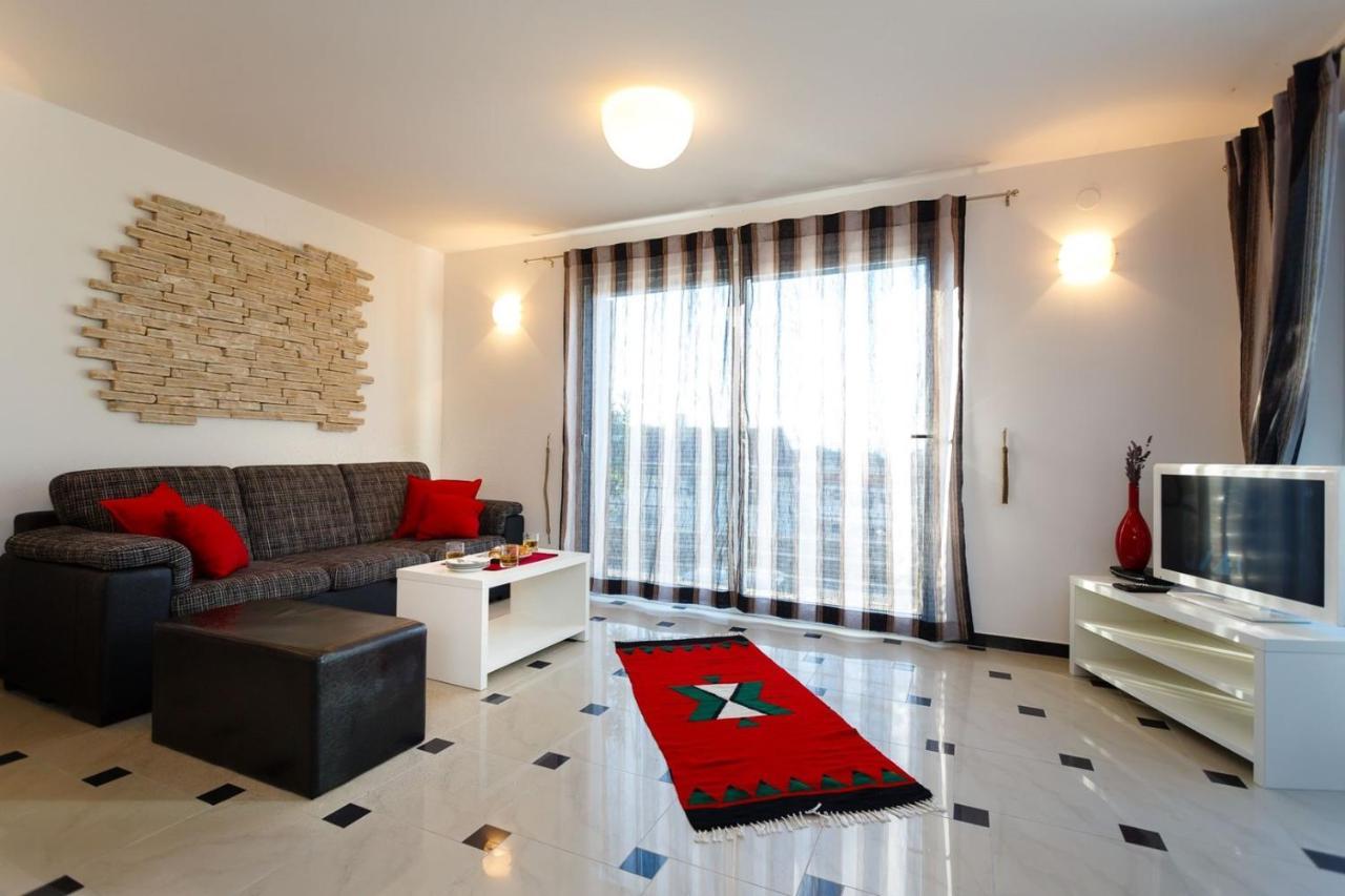 Apartments Adria Malinska Zewnętrze zdjęcie