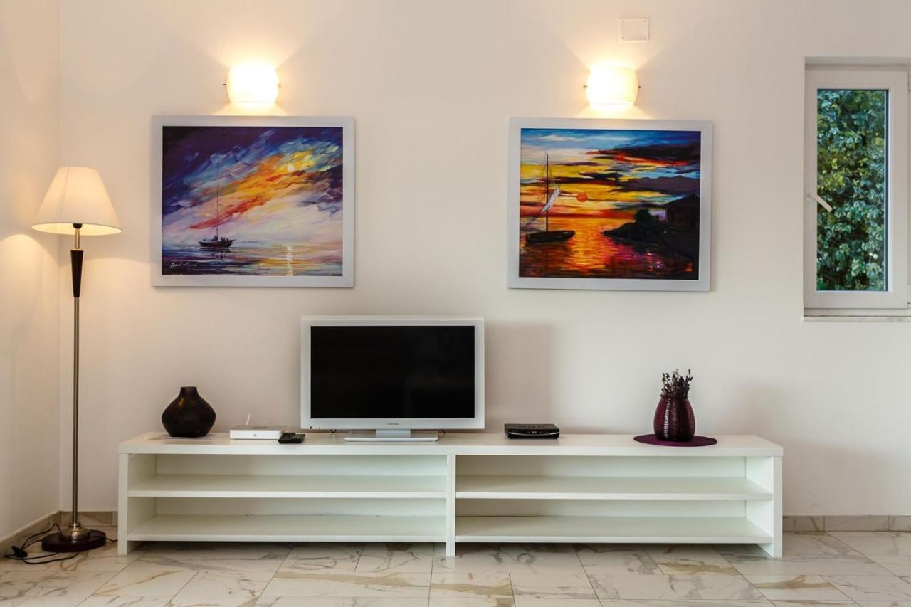 Apartments Adria Malinska Zewnętrze zdjęcie