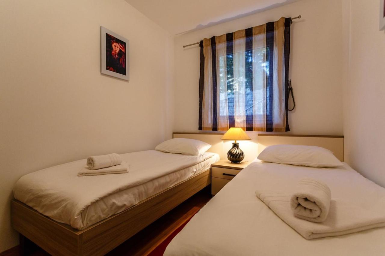 Apartments Adria Malinska Zewnętrze zdjęcie