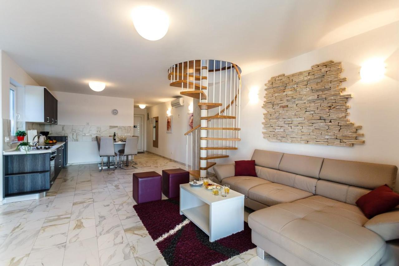 Apartments Adria Malinska Zewnętrze zdjęcie