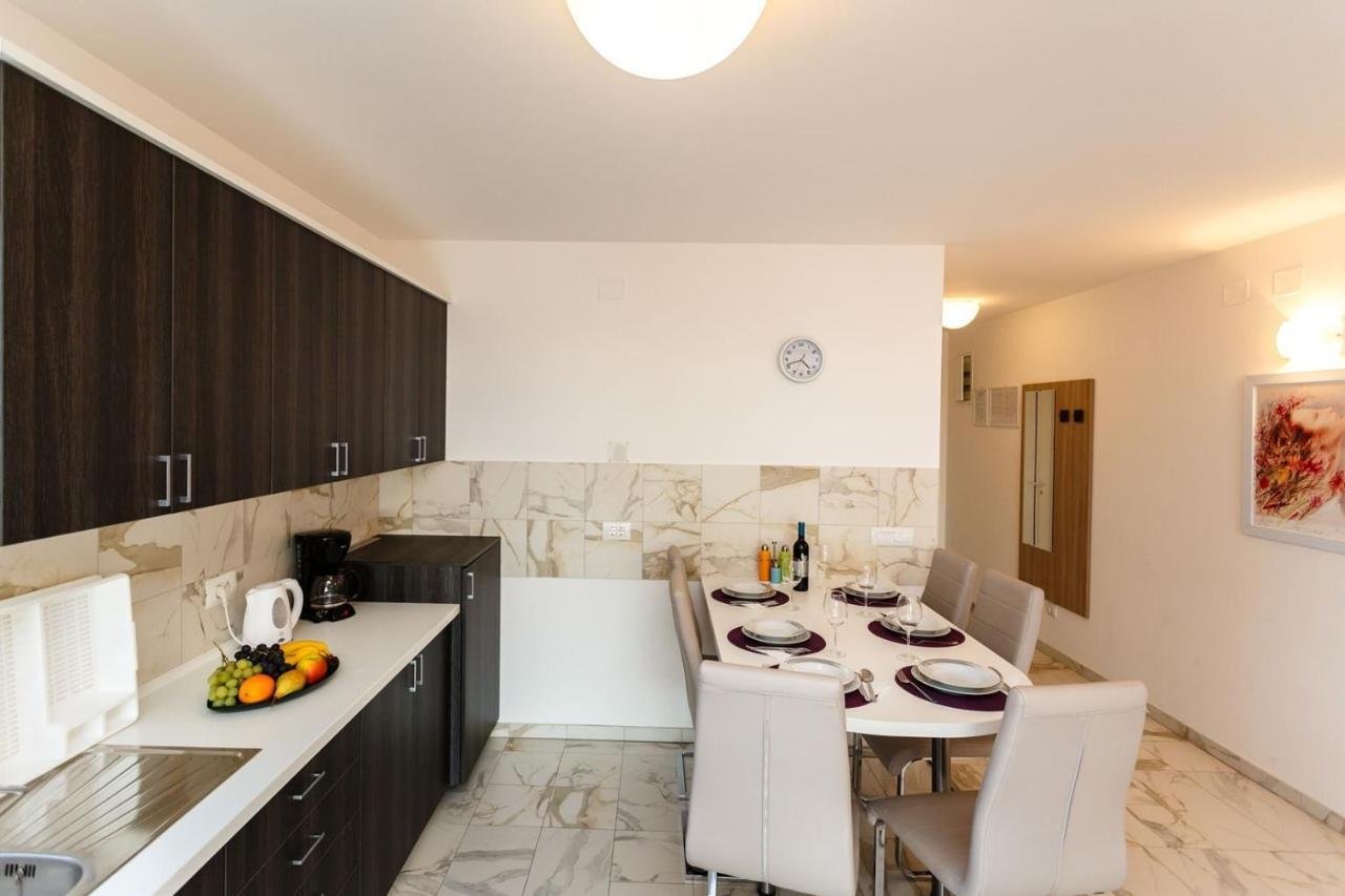 Apartments Adria Malinska Zewnętrze zdjęcie
