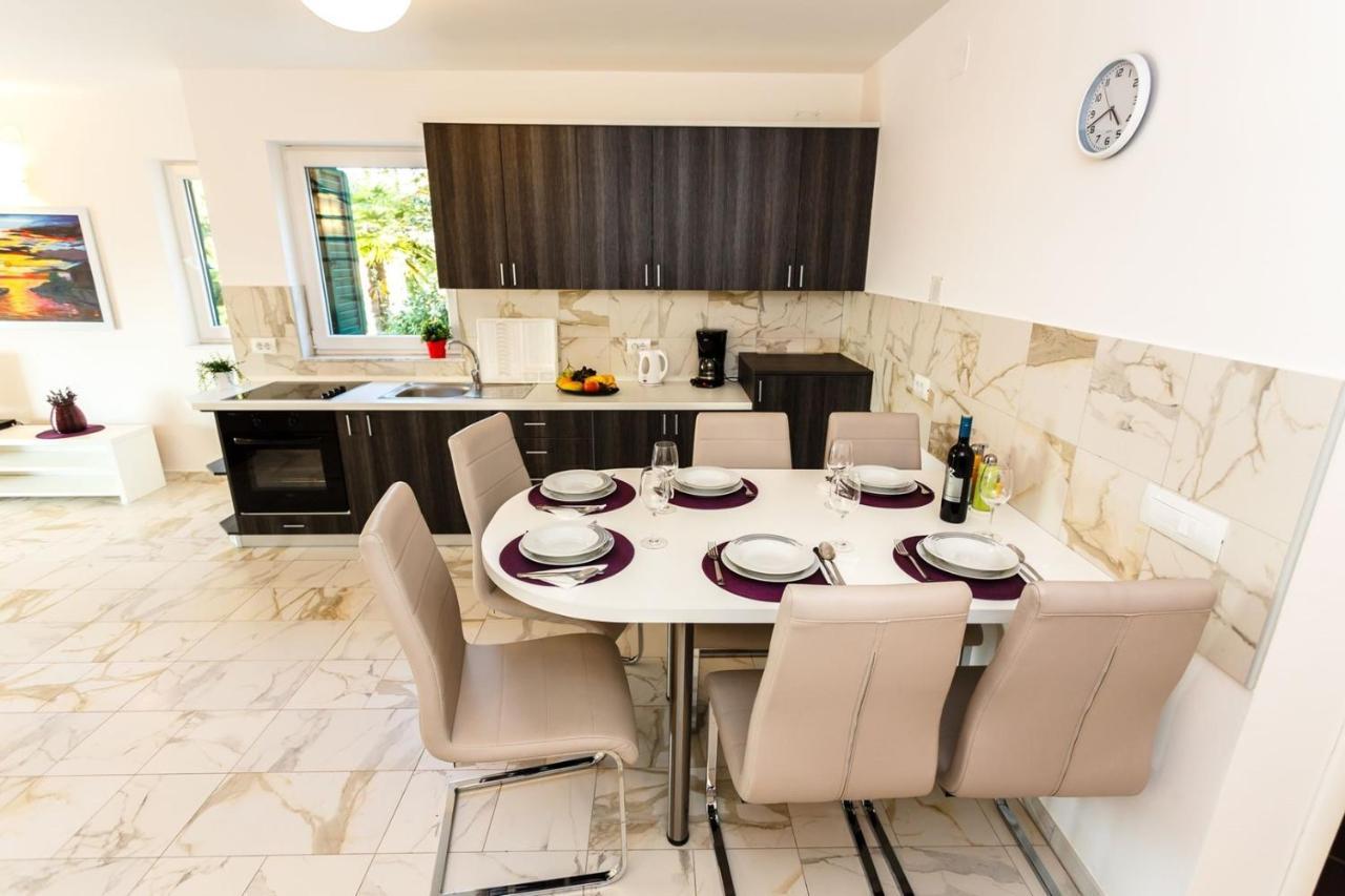 Apartments Adria Malinska Zewnętrze zdjęcie